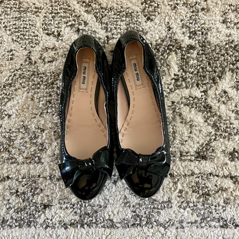 Miu Miu Black Patent Leather Shoes! Excellent condition! - Picture 5 of 7